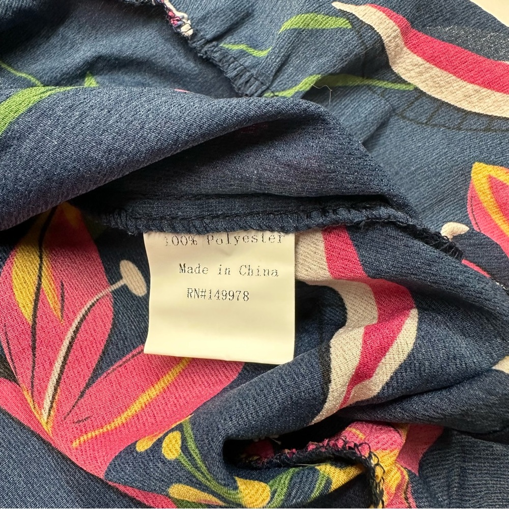 Elsie & Zoey Floral Wrap Dress Navy Pink Ruffle Hem Size L/XL Boho Chic NWT - Picture 5 of 5
